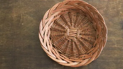 韦伯剖析范戴克进球争议：罗伯逊干扰门神，VAR判定合理有依据！