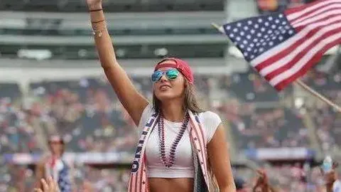 韩德君扣篮得分为王岚嵚添彩