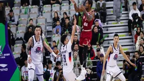 战意高涨！淞沪巅峰对决，申花能否延续霸业，书写抗日新篇章？